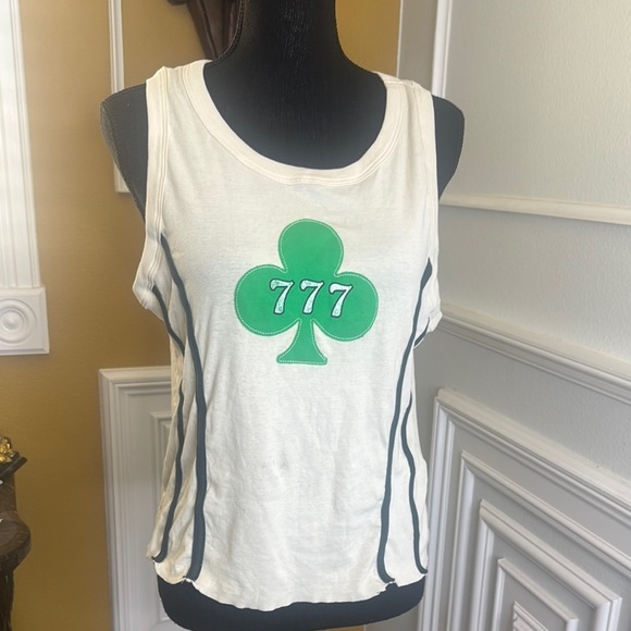 White Sleeveless Top with Green Clover Design - Picture 1 of 10